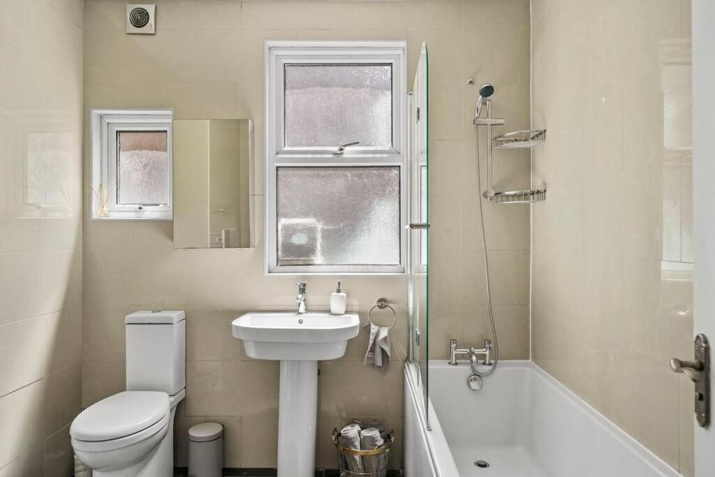Bright 2 Bed Perfect Central Hub London Exterior photo
